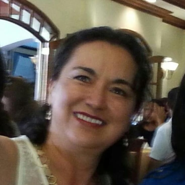 Nary Salgado Programa Erdkinder en la Unidad Educativa Particular Despertar Skas, Quito.