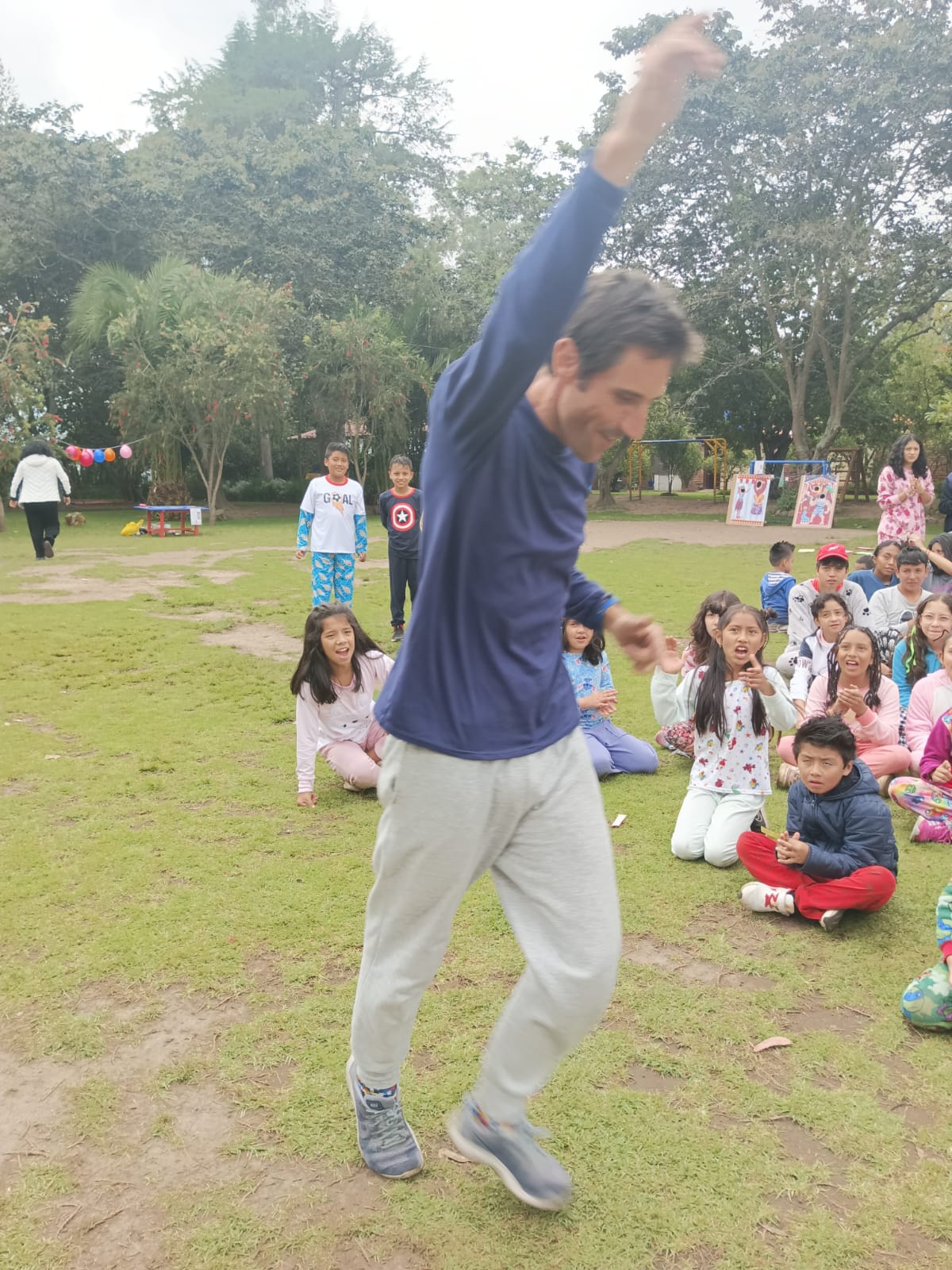 UN DÍA DEL NIÑO LLENO DE MAGIA (18)